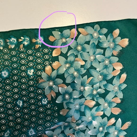 Vintage Oscar De La Renta Green Printed Silk Scarf - Picture 3 of 3